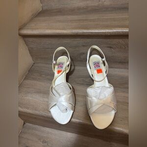 Elegant Cream Strappy Sandals